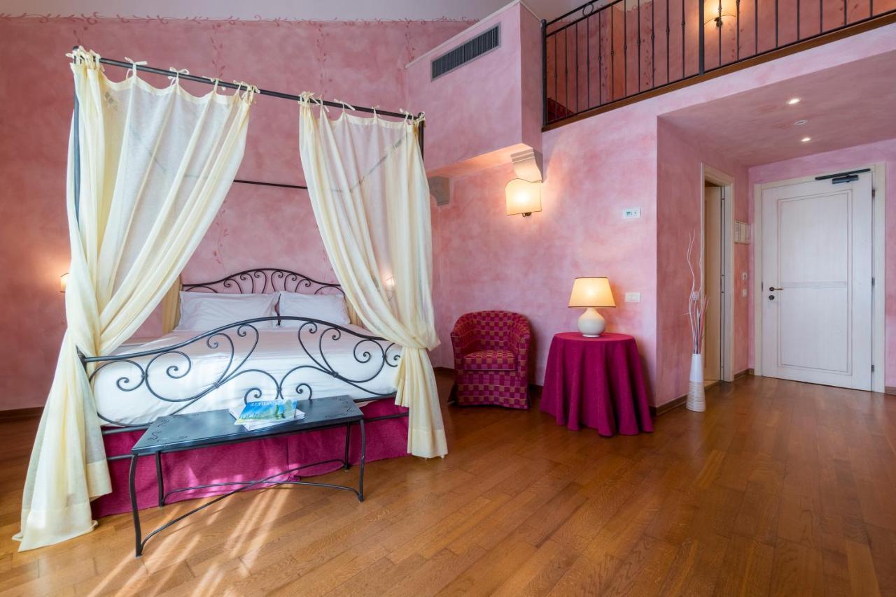 Hotel Borgo Di Cortefreda - Place Of Charme Tavarnelle Val di Pesa Luaran gambar